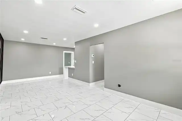 Listing Photo 33