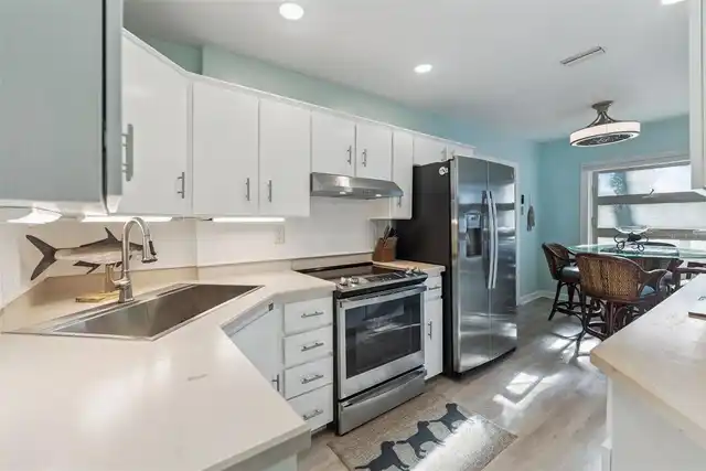 Listing Photo 11