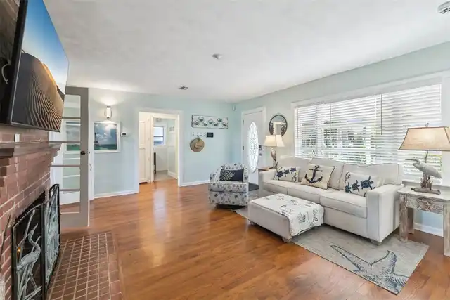 Listing Photo 32
