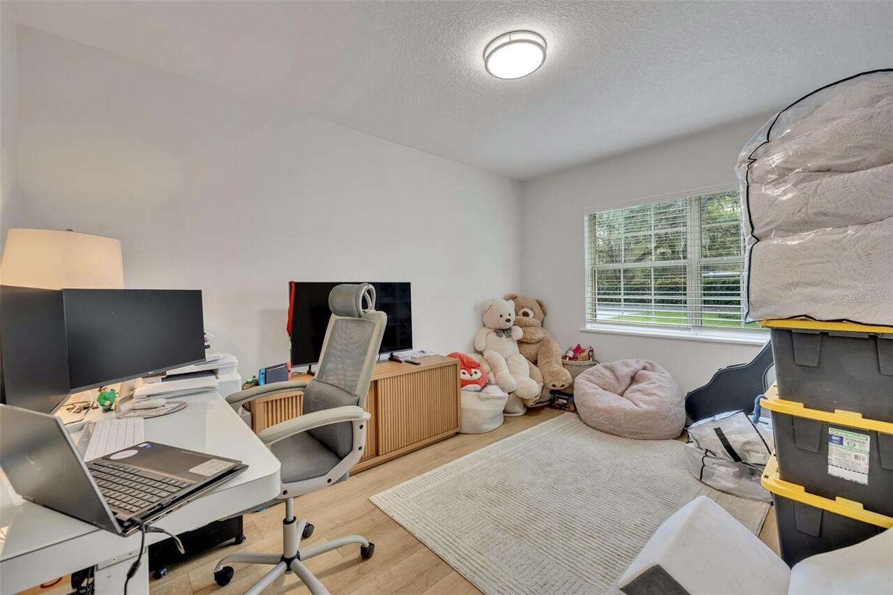 Listing Photo 23