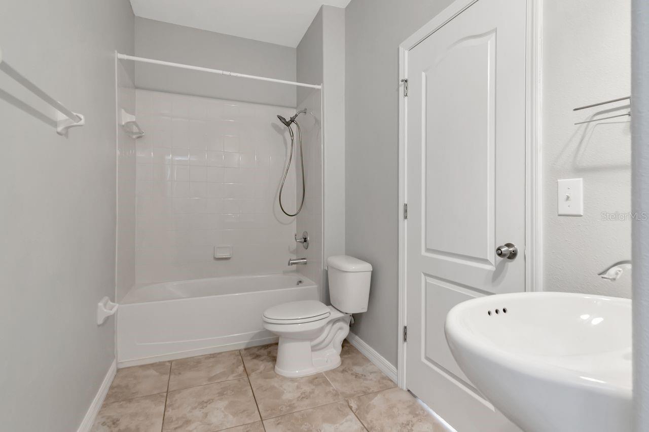 Listing Photo 17