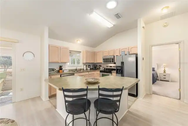 Listing Photo 18