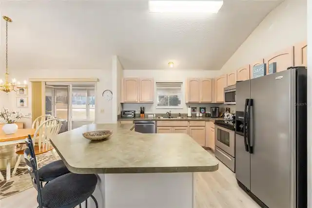 Listing Photo 19