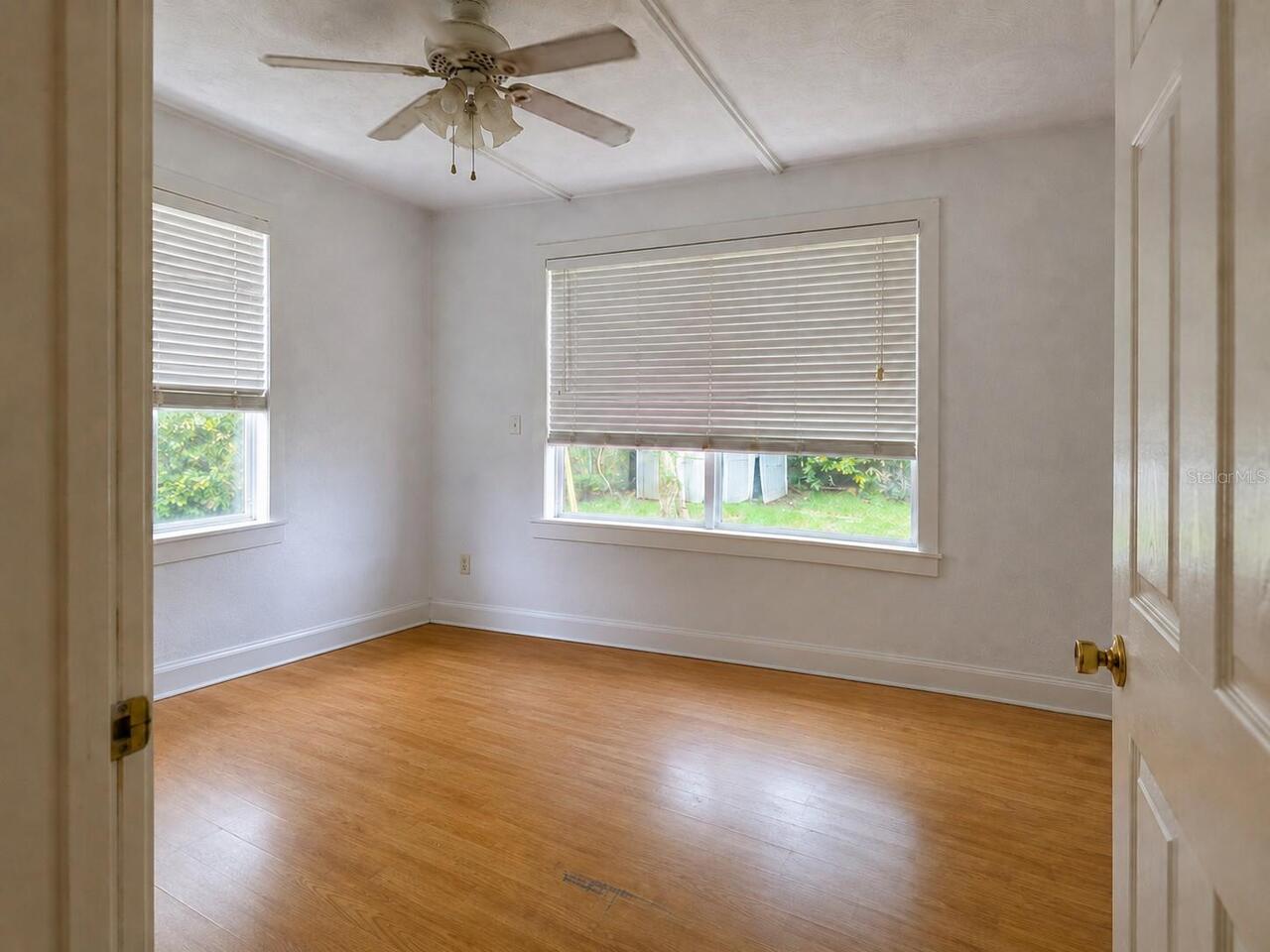 Listing Photo 9