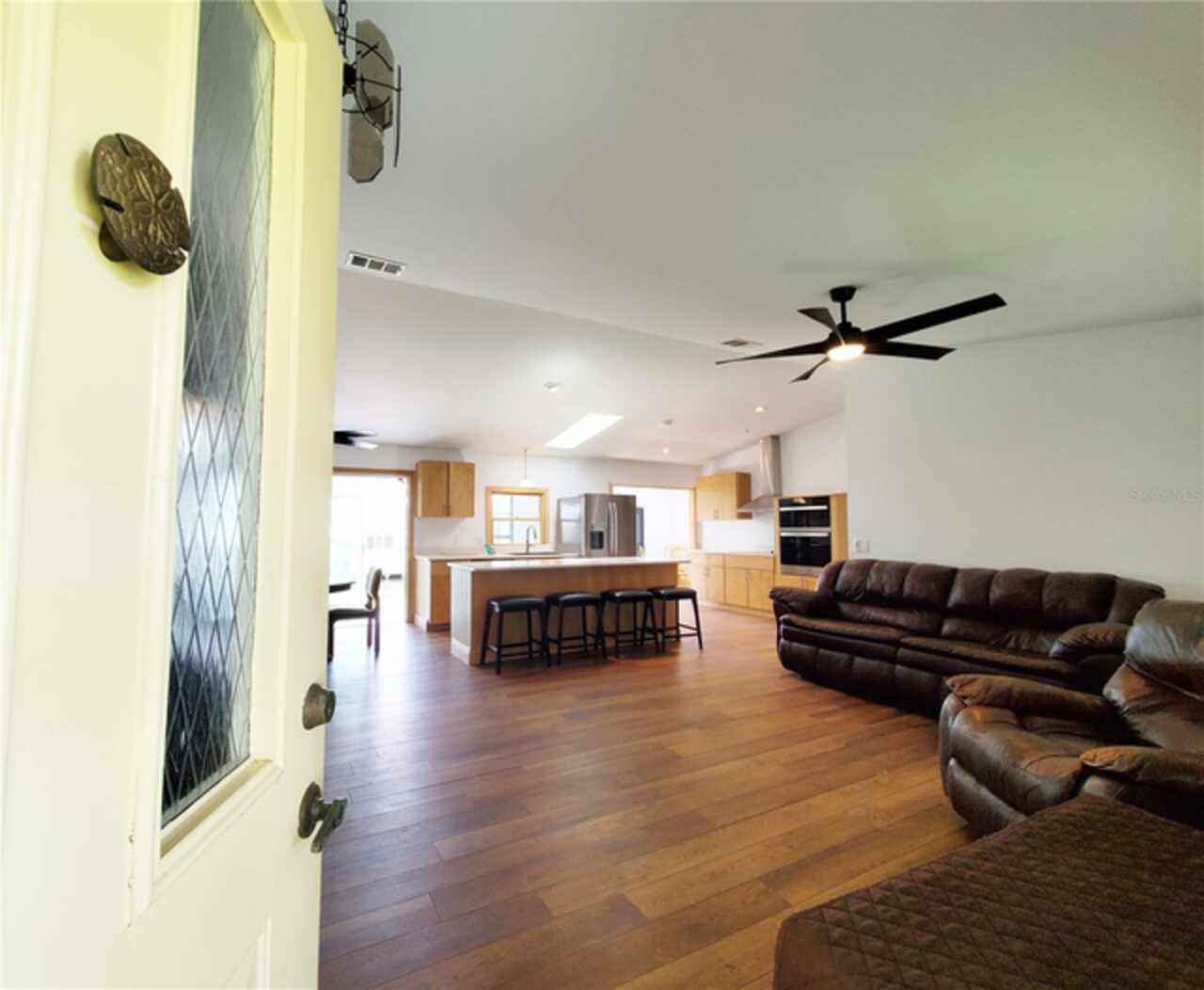 Listing Photo 6
