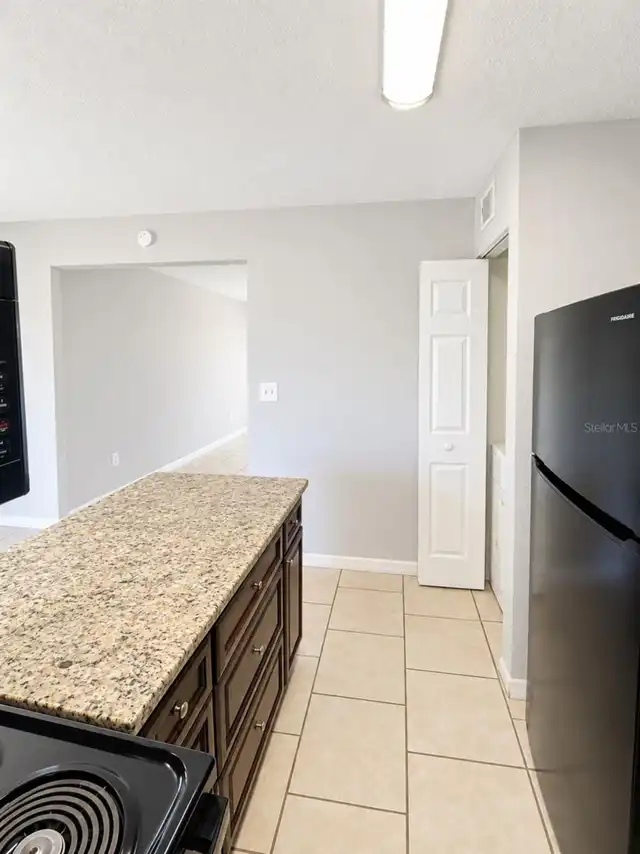 Listing Photo 7