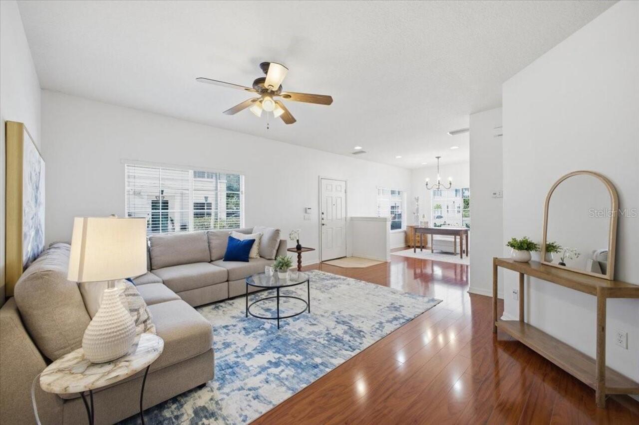 Listing Photo 8