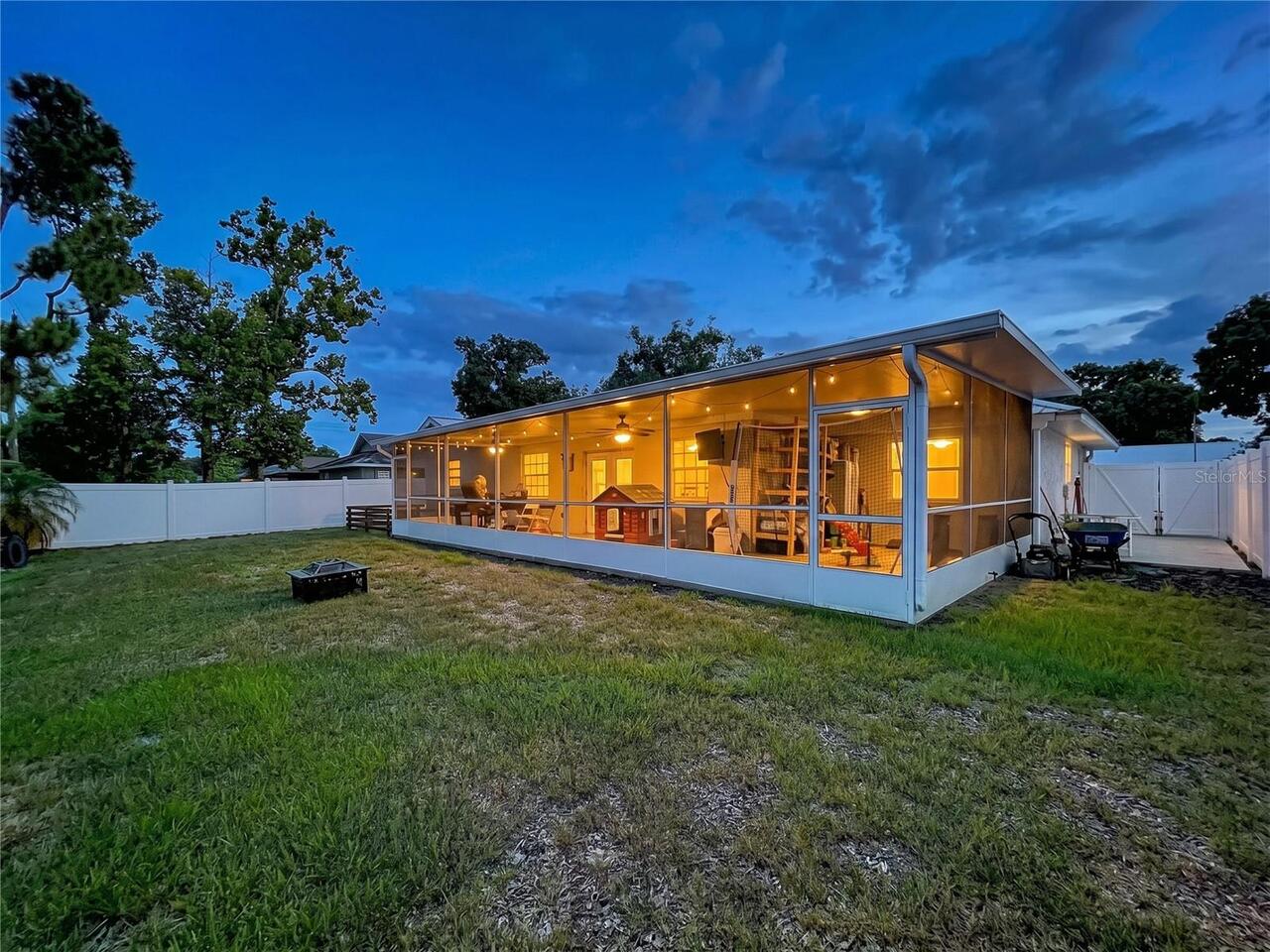Listing Photo 8