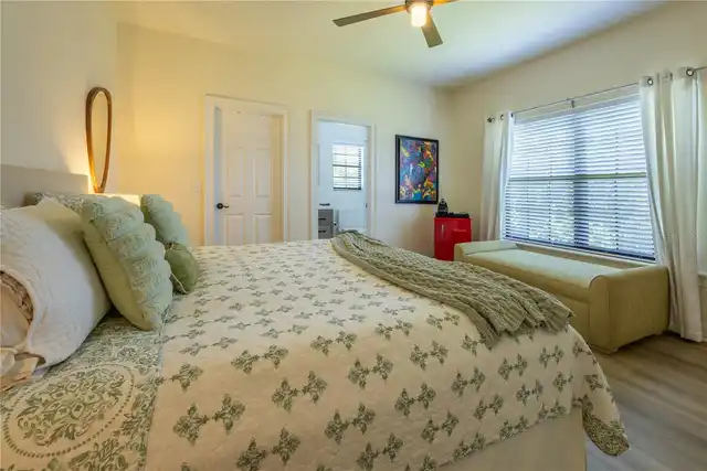 Listing Photo 43