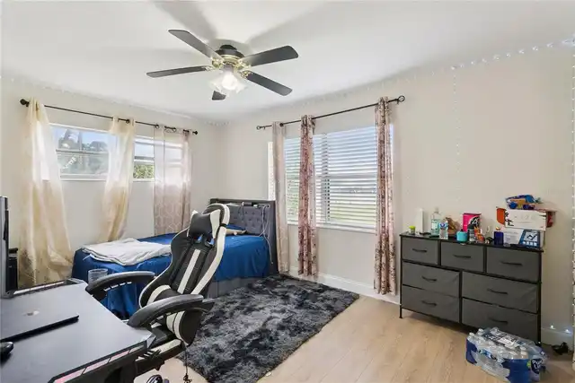 Listing Photo 16