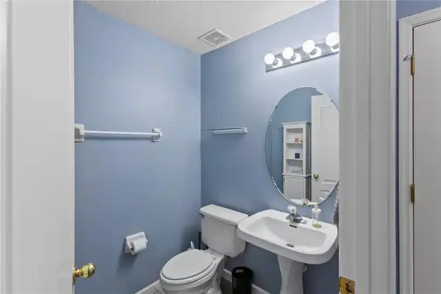 Listing Photo 11