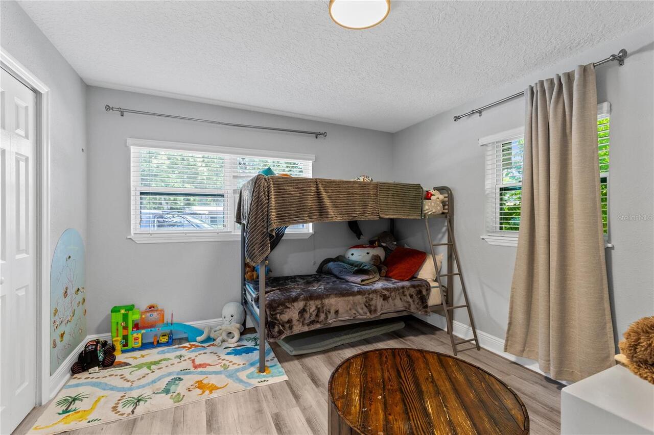 Listing Photo 17