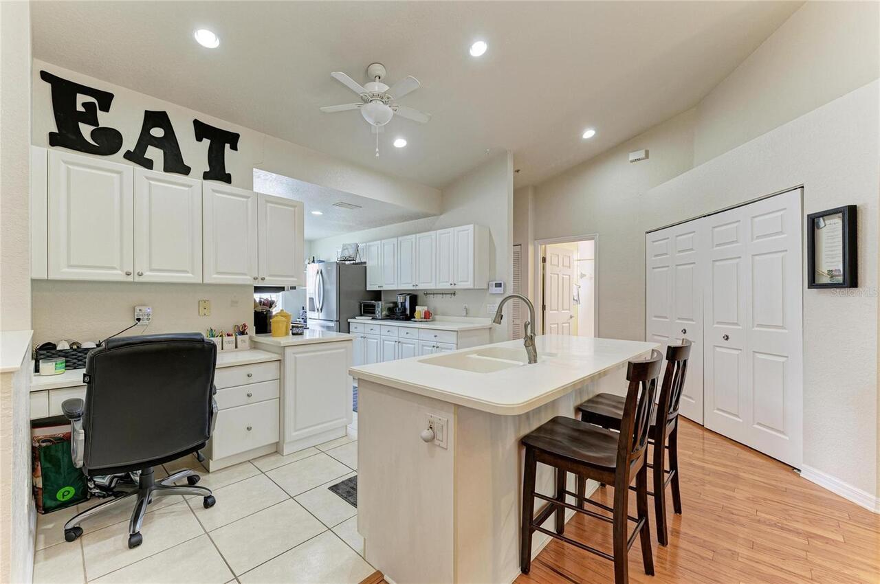 Listing Photo 17