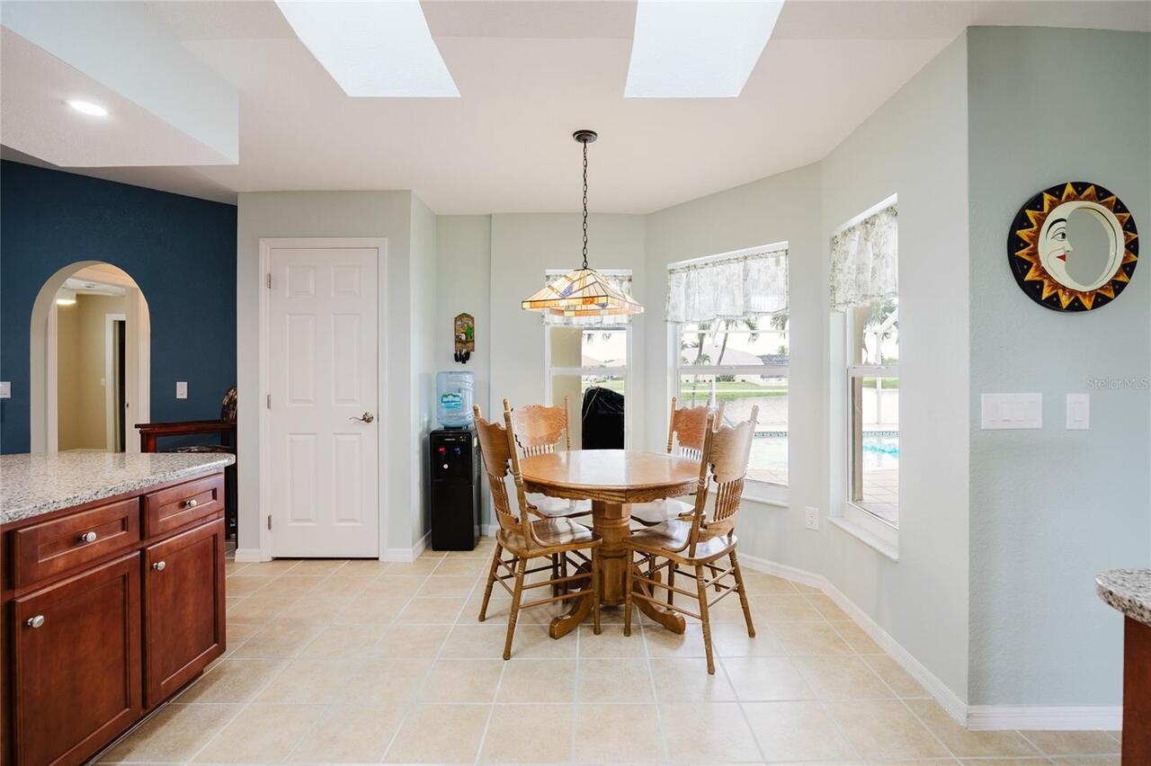 Listing Photo 14