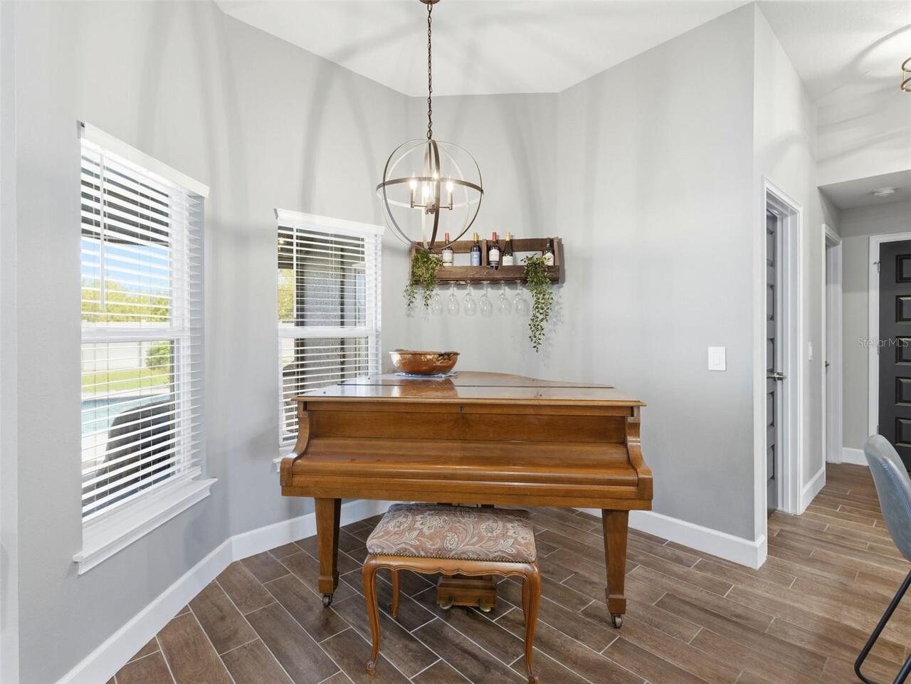 Listing Photo 18