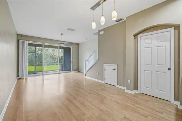 Listing Photo 13