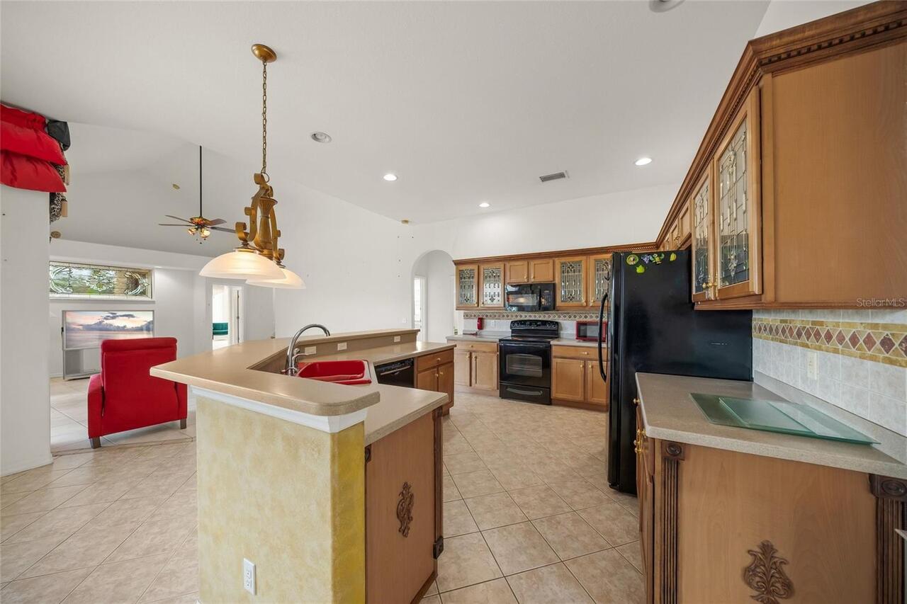 Listing Photo 10