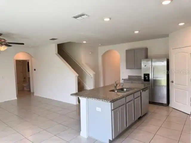 Listing Photo 11