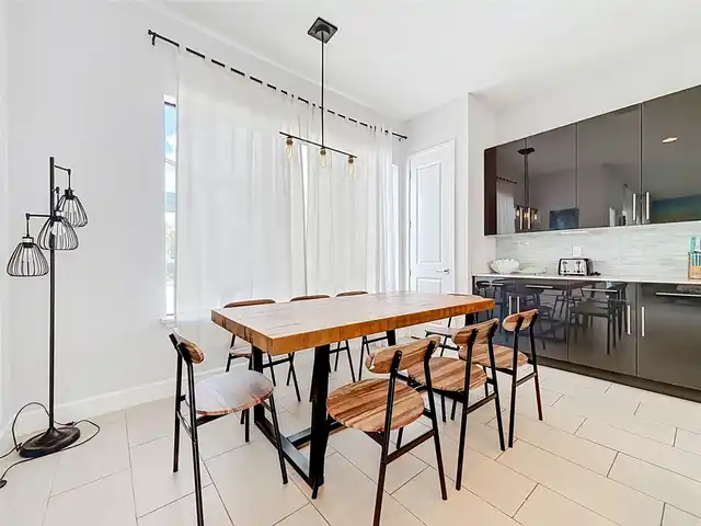 Listing Photo 12