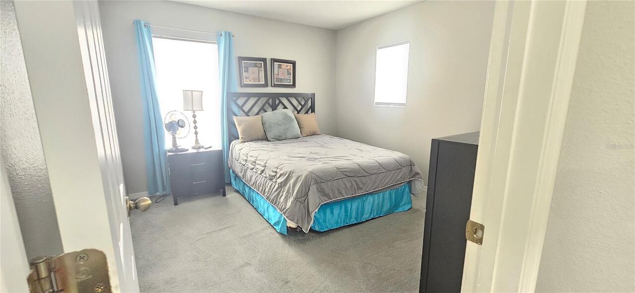 Listing Photo 12