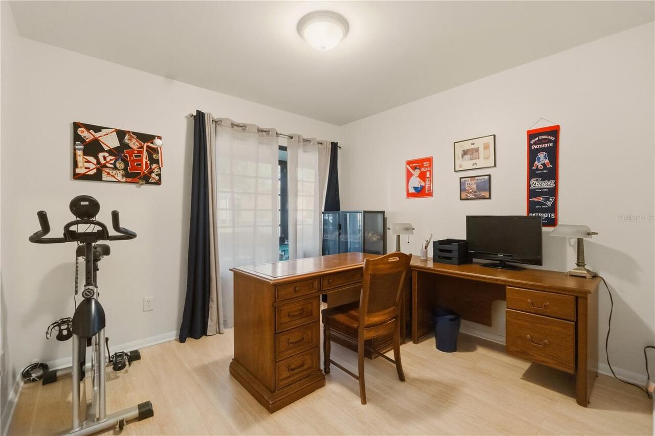 Listing Photo 16