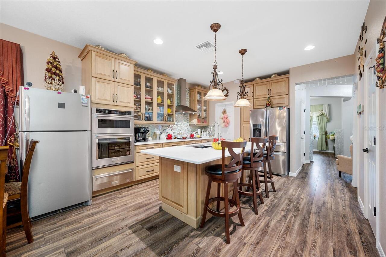 Listing Photo 11