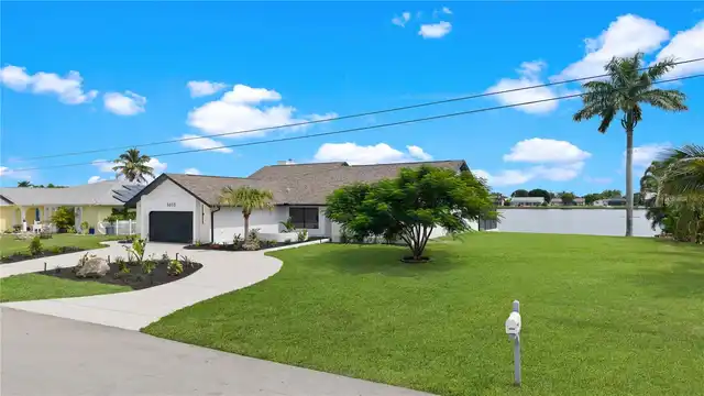 Listing Photo 12