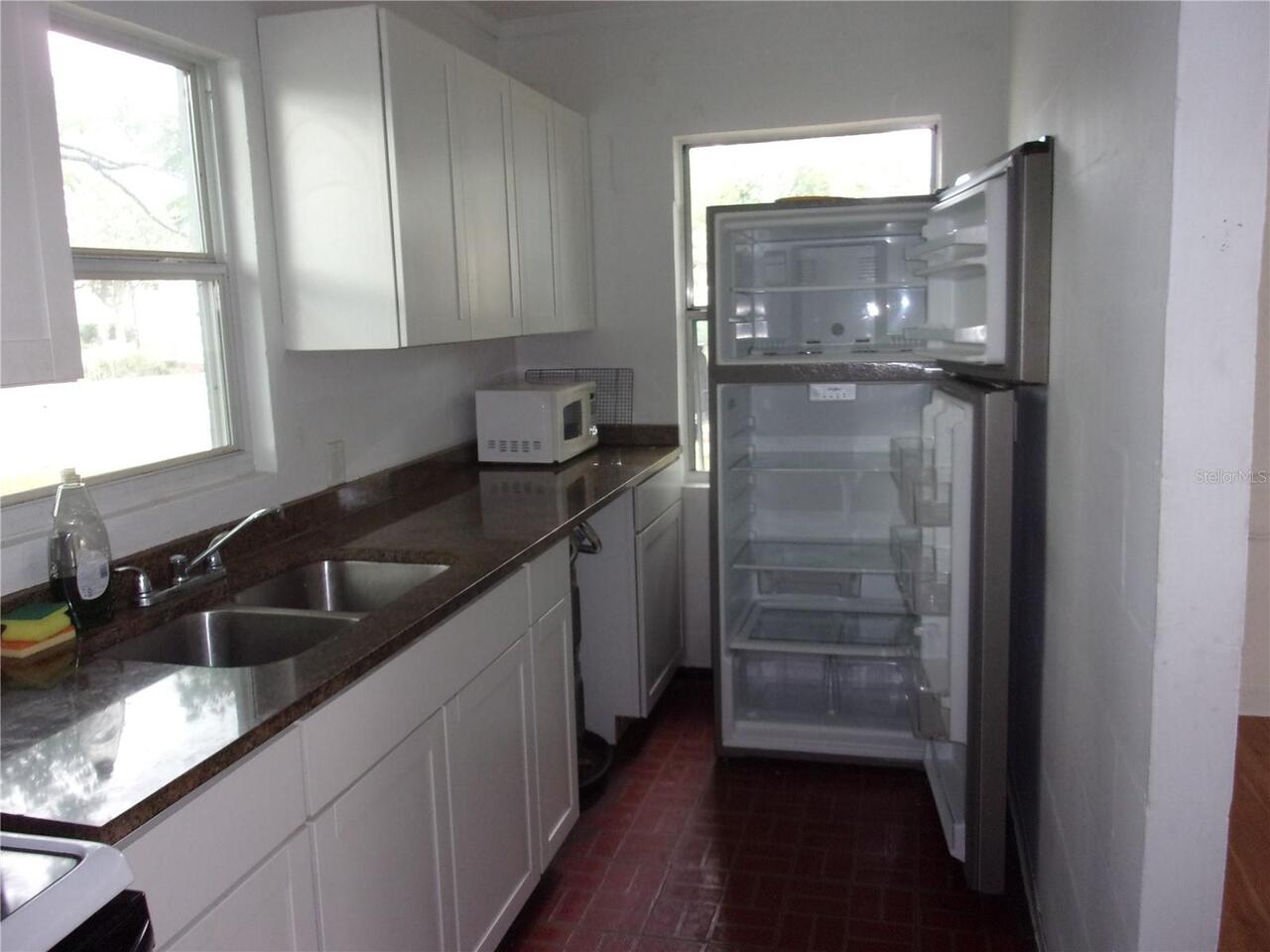 Listing Photo 6