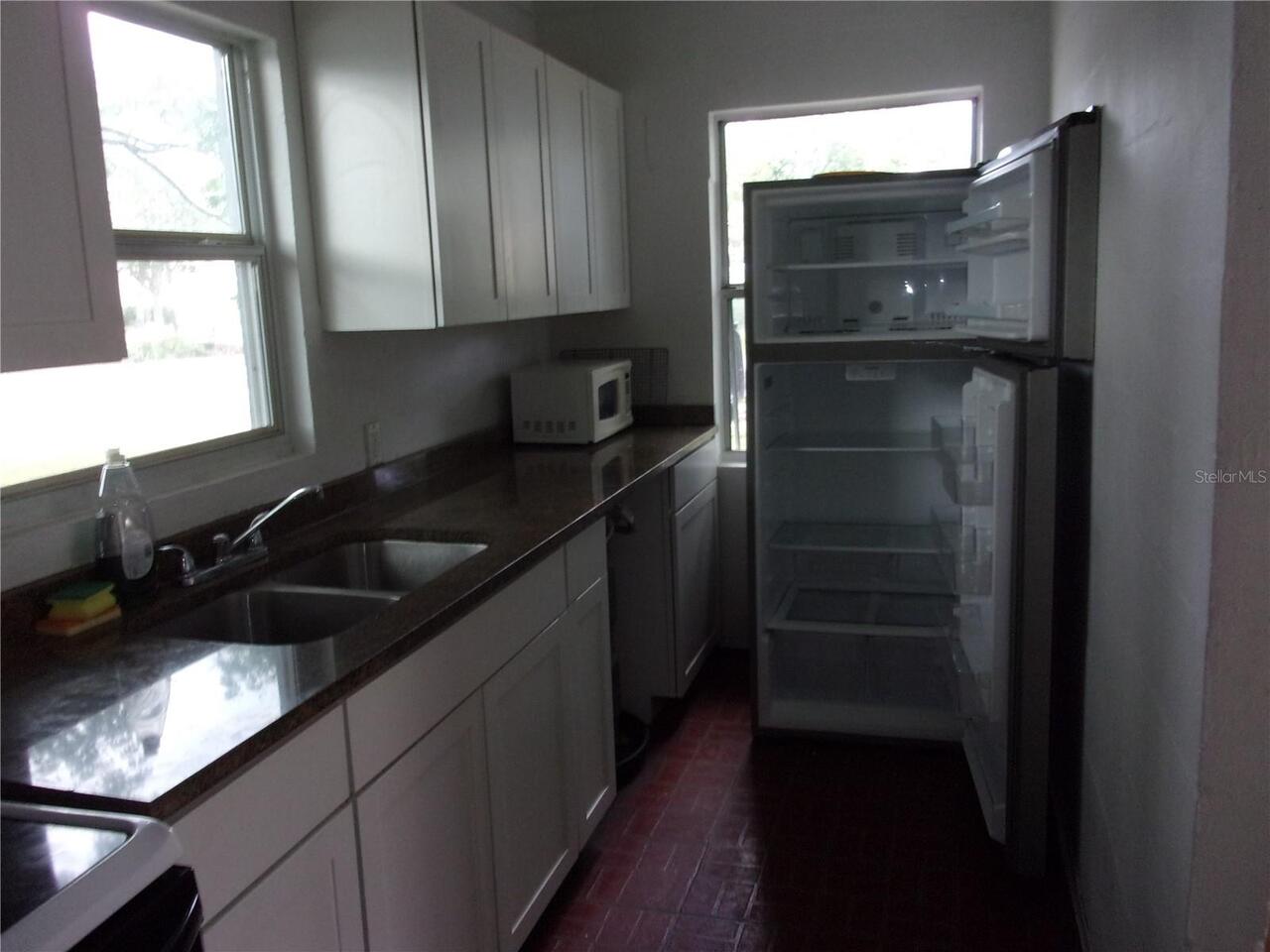Listing Photo 7