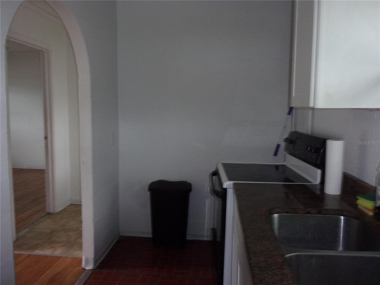 Listing Photo 8