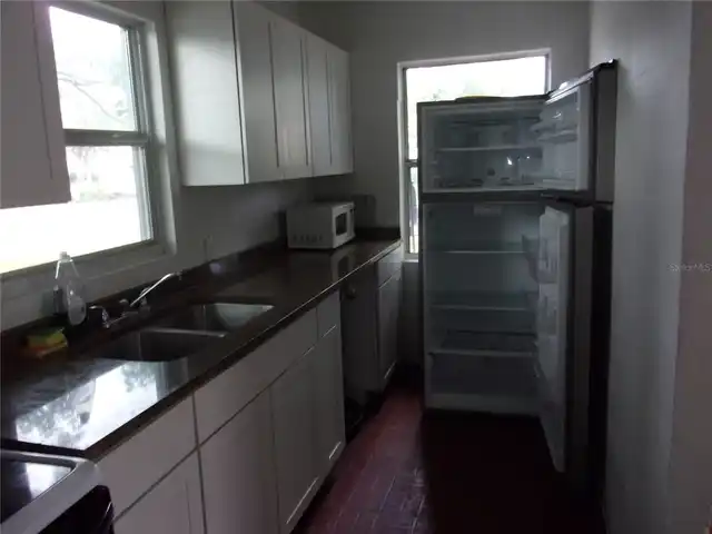 Listing Photo 7