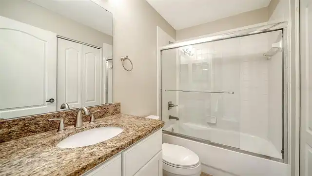 Listing Photo 17