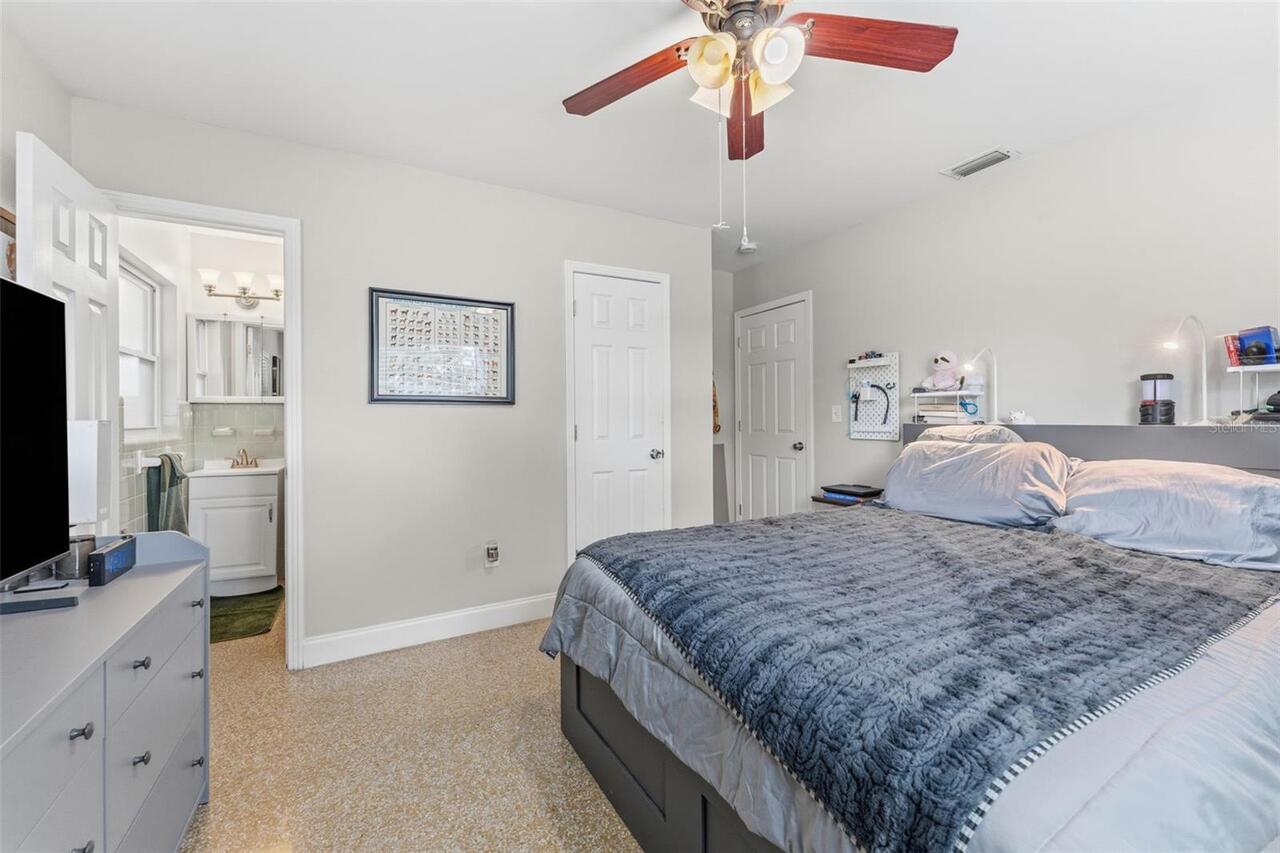 Listing Photo 14