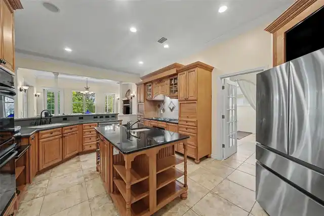 Listing Photo 17