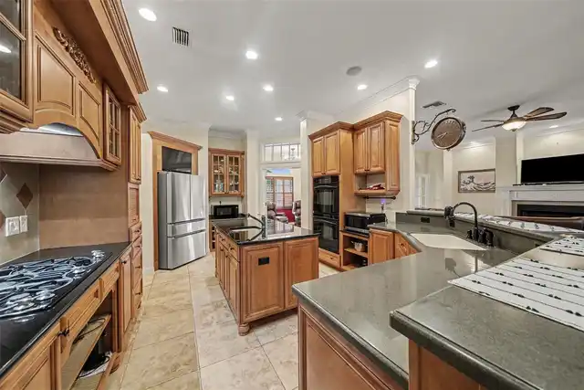 Listing Photo 18