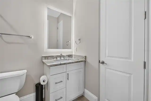 Listing Photo 16