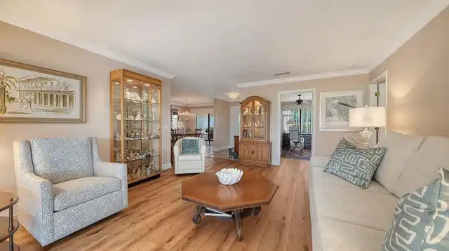 Listing Photo 25