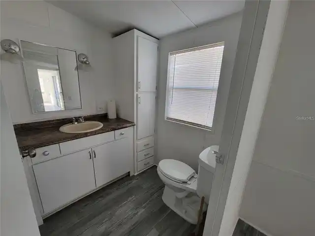 Listing Photo 6