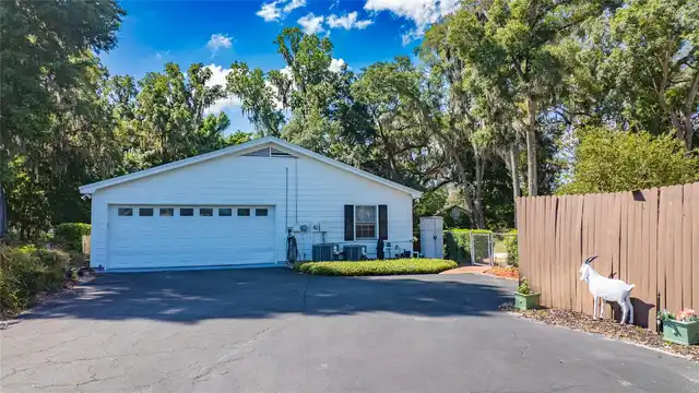 Listing Photo 73