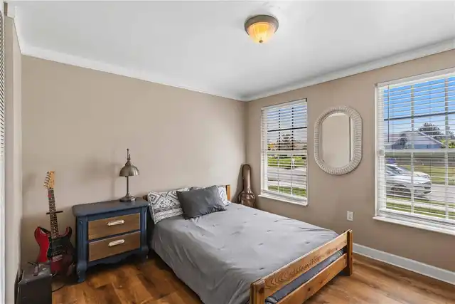 Listing Photo 15