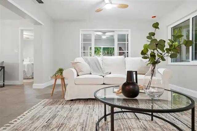 Listing Photo 16
