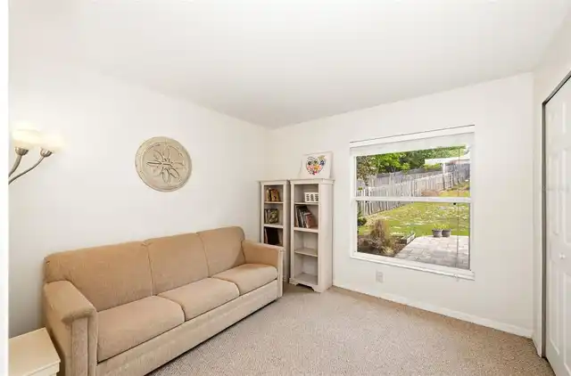Listing Photo 14