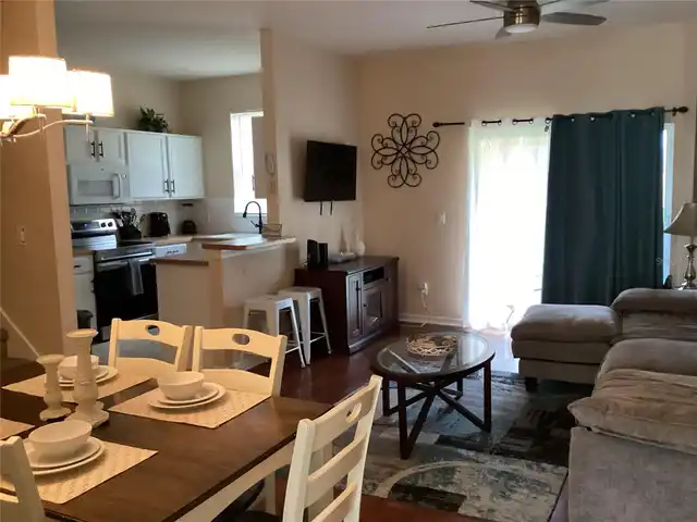 Listing Photo 7