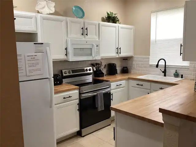 Listing Photo 9