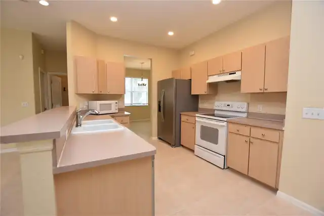 Listing Photo 6