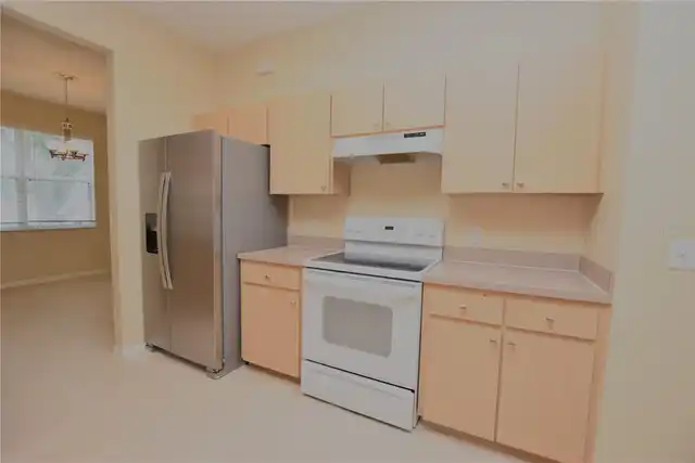 Listing Photo 8