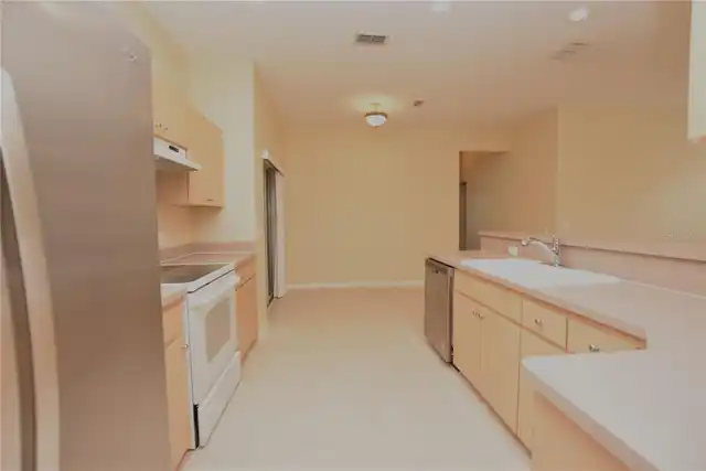 Listing Photo 10