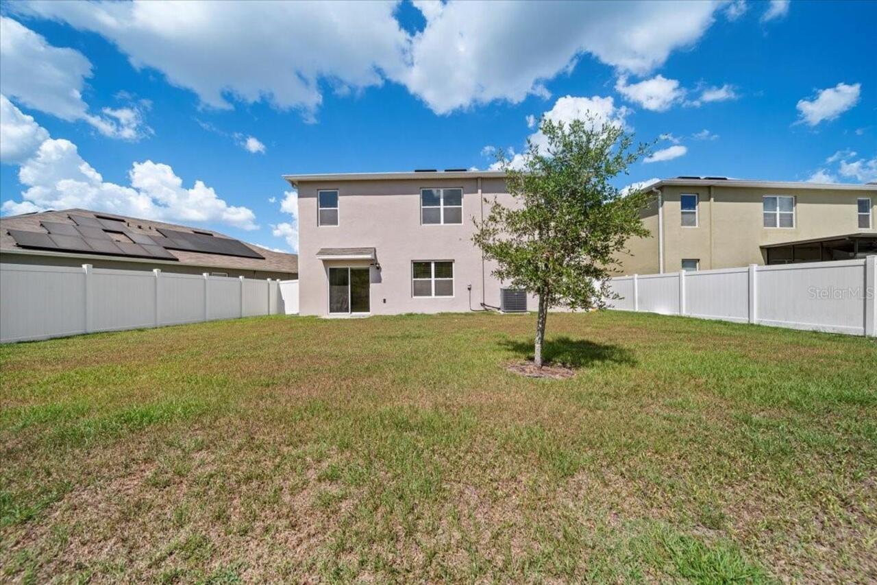 Listing Photo 9