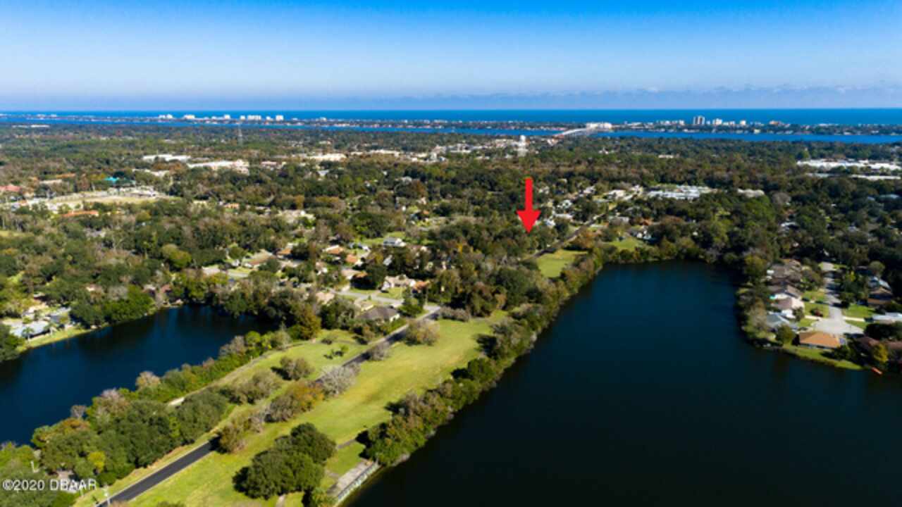 Listing Photo 10