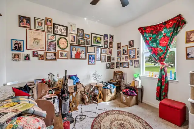 Listing Photo 12
